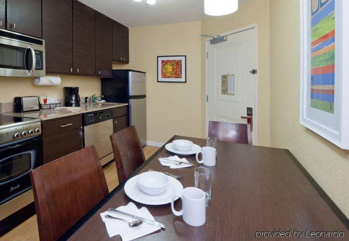 Towneplace Suites By Marriott Jacksonville Exterior foto